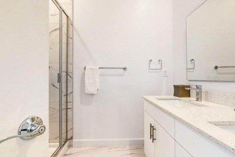 Adosado en venta en Davenport, Florida, 4 dormitorios, 155.24 m2 № 2212315 - foto 19