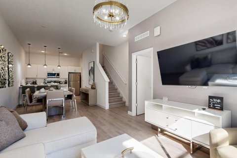 Adosado en venta en Davenport, Florida, 4 dormitorios, 155.24 m2 № 2212315 - foto 3
