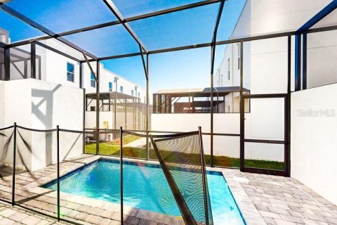 Adosado en venta en Davenport, Florida, 4 dormitorios, 155.24 m2 № 2212315 - foto 24