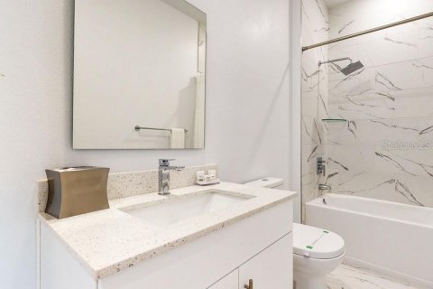 Adosado en venta en Davenport, Florida, 4 dormitorios, 155.24 m2 № 2212315 - foto 22