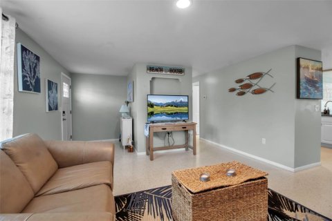House in Bradenton, Florida 3 bedrooms, 126.35 sq.m. № 1718851 - photo 6