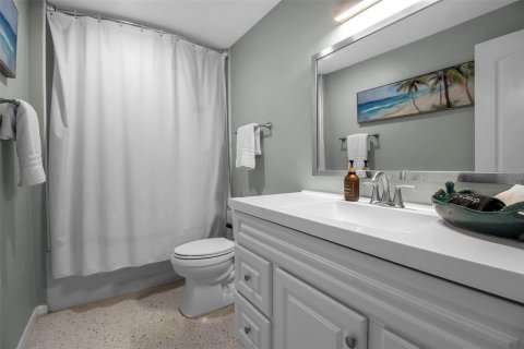 House in Bradenton, Florida 3 bedrooms, 126.35 sq.m. № 1718851 - photo 27