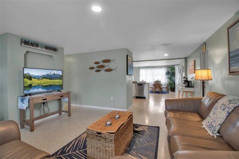House in Bradenton, Florida 3 bedrooms, 126.35 sq.m. № 1718851 - photo 10