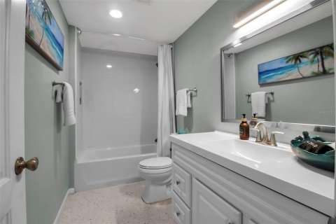 House in Bradenton, Florida 3 bedrooms, 126.35 sq.m. № 1718851 - photo 28