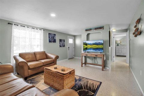 House in Bradenton, Florida 3 bedrooms, 126.35 sq.m. № 1718851 - photo 7