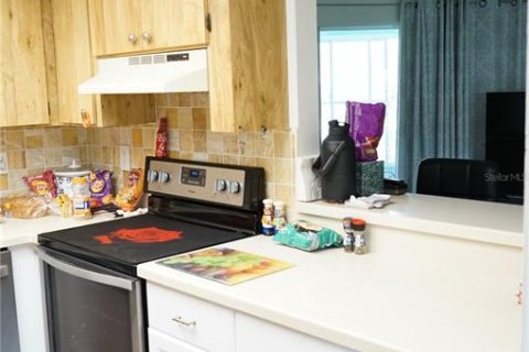 Купить кондоминиум в Сан-Сити-Центр, Флорида 6 комнат, 88.44м2, № 1778207 - фото 11