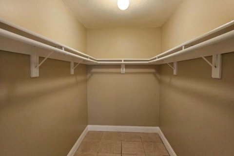 Condominio en alquiler en West Palm Beach, Florida, 1 dormitorio, 72 m2 № 1185529 - foto 1