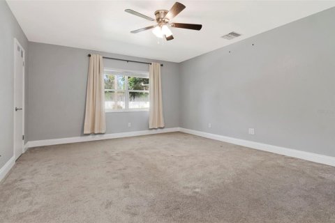 House in Brandon, Florida 4 bedrooms, 309.18 sq.m. № 2125073 - photo 29