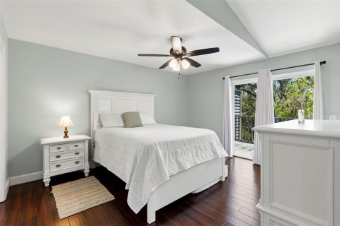 Townhouse in Clearwater, Florida 2 bedrooms, 132.39 sq.m. № 1721008 - photo 17