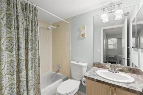 Townhouse in Clearwater, Florida 2 bedrooms, 132.39 sq.m. № 1721008 - photo 25