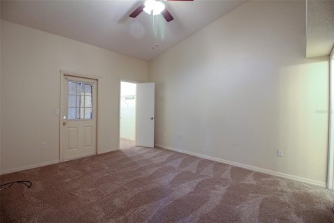 Duplex in Lakeland, Florida 3 bedrooms, 142.79 sq.m. № 1905477 - photo 9