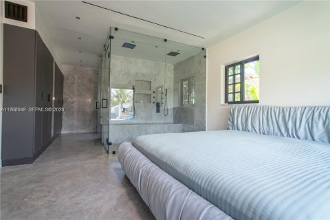 Casa en alquiler en Miami Beach, Florida, 4 dormitorios, 176.51 m2 № 2008013 - foto 23
