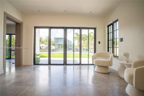 Casa en alquiler en Miami Beach, Florida, 4 dormitorios, 176.51 m2 № 2008013 - foto 18