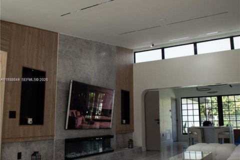 Casa en alquiler en Miami Beach, Florida, 4 dormitorios, 176.51 m2 № 2008013 - foto 21