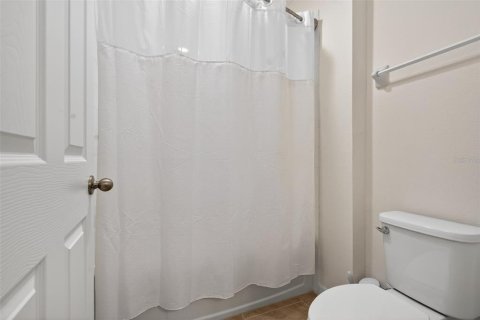 Купить таунхаус в Киссимми, Флорида 6 комнат, 173.54м2, № 2147759 - фото 27