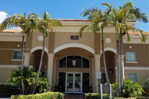 Copropriété à louer à Pembroke Pines, Floride: 2 chambres, 104.98 m2 № 1920141 - photo 18