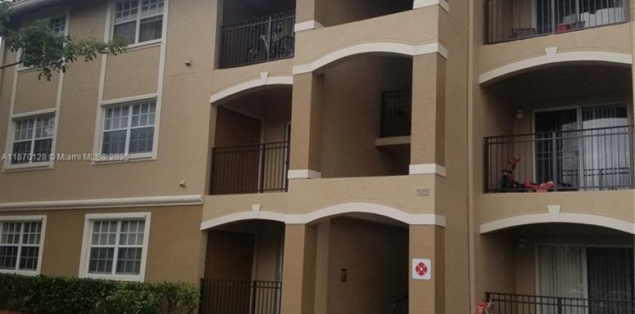 Condo à Pembroke Pines, Floride, 2 chambres  № 1920141