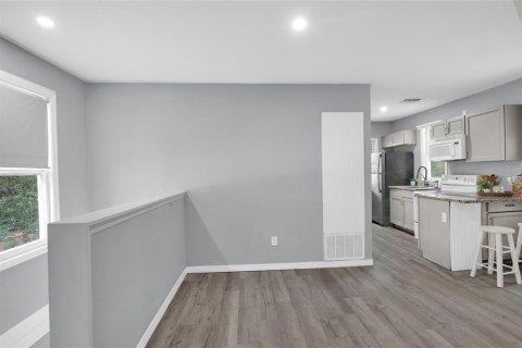 Commercial property in Sanford, Florida 4 bedrooms, 147.9 sq.m. № 2151145 - photo 5