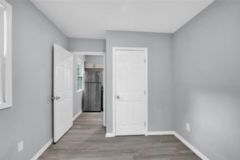 Commercial property in Sanford, Florida 4 bedrooms, 147.9 sq.m. № 2151145 - photo 15