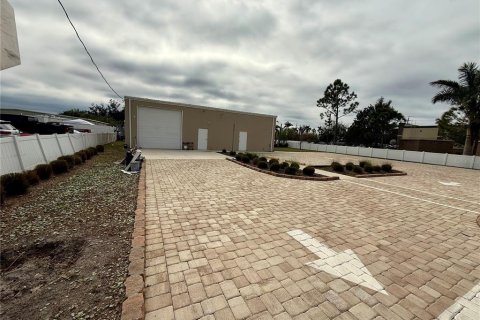 Immobilier commercial à vendre à Punta Gorda, Floride: 208.66 m2 № 1525050 - photo 21