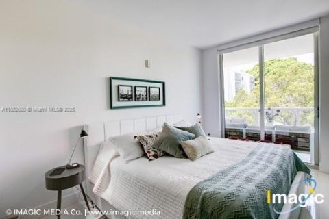 Купить кондоминиум в Майами, Флорида 2 спальни, 83.24м2, № 1932239 - фото 14