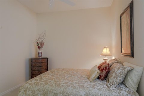 Casa en alquiler en University Park, Florida, 4 dormitorios, 264.4 m2 № 1536460 - foto 21