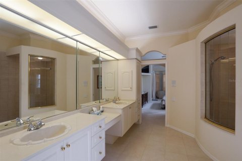 Casa en alquiler en University Park, Florida, 4 dormitorios, 264.4 m2 № 1536460 - foto 19