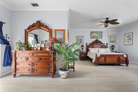 House in Homestead, Florida 4 bedrooms, 226.22 sq.m. № 2171714 - photo 23