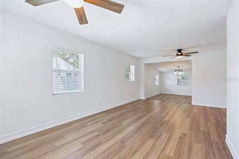 Снять в аренду виллу или дом в Тампа, Флорида 6 комнат, 130.43м2, № 1910791 - фото 5