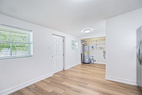 Снять в аренду виллу или дом в Тампа, Флорида 6 комнат, 130.43м2, № 1910791 - фото 10