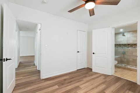 Снять в аренду виллу или дом в Тампа, Флорида 6 комнат, 130.43м2, № 1910791 - фото 16