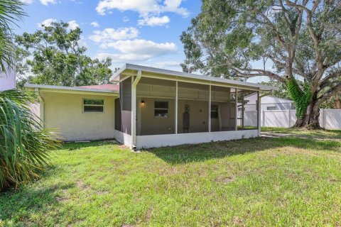 Снять в аренду виллу или дом в Тампа, Флорида 6 комнат, 130.43м2, № 1910791 - фото 30