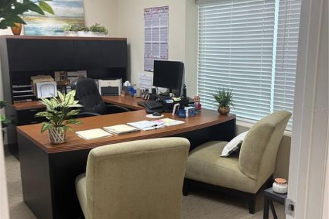 Commercial property in Largo, Florida 321.07 sq.m. № 2367305 - photo 19