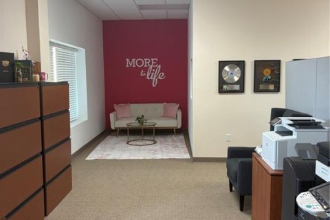 Commercial property in Largo, Florida 321.07 sq.m. № 2367305 - photo 21