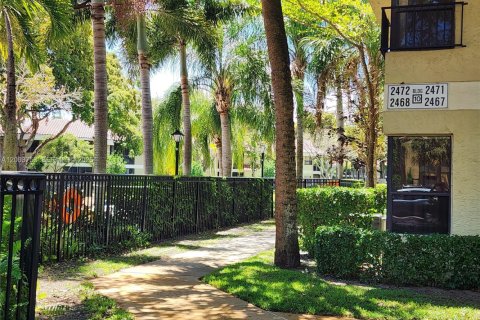 Condo in Coconut Creek, Florida, 3 bedrooms  № 2068331 - photo 28