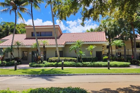 Condo in Coconut Creek, Florida, 3 bedrooms  № 2068331 - photo 27