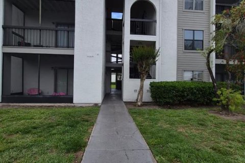 Condo à Kissimmee, Floride, 2 chambres  № 2166401