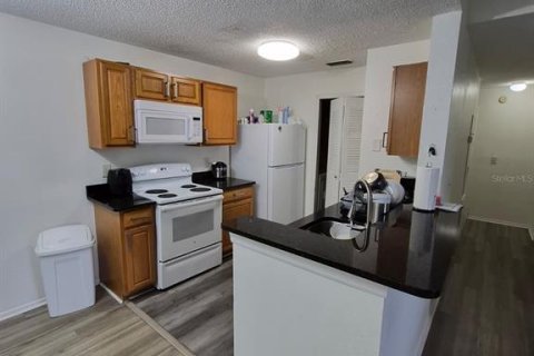 Copropriété à louer à Kissimmee, Floride: 2 chambres, 80.82 m2 № 2166401 - photo 7