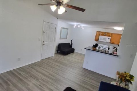 Copropriété à louer à Kissimmee, Floride: 2 chambres, 80.82 m2 № 2166401 - photo 9