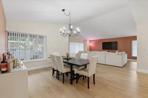 Купить виллу или дом в Дейви, Флорида 3 спальни, 169.55м2, № 2006491 - фото 10