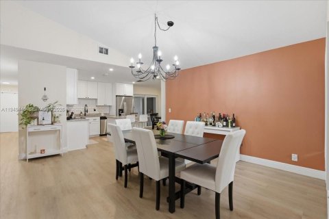 Купить виллу или дом в Дейви, Флорида 3 спальни, 169.55м2, № 2006491 - фото 8