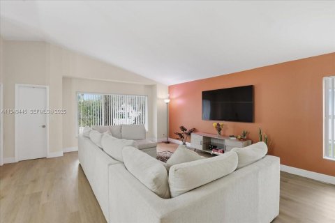 Купить виллу или дом в Дейви, Флорида 3 спальни, 169.55м2, № 2006491 - фото 4