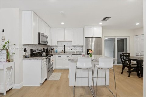 Купить виллу или дом в Дейви, Флорида 3 спальни, 169.55м2, № 2006491 - фото 13