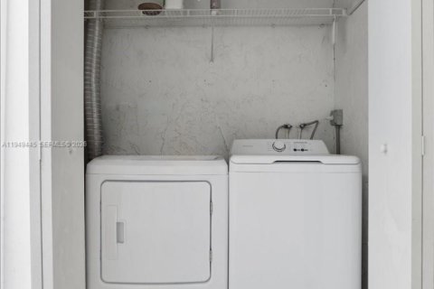 Купить виллу или дом в Дейви, Флорида 3 спальни, 169.55м2, № 2006491 - фото 24