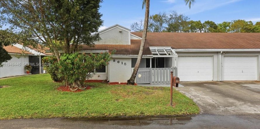 Дом в Дейви, Флорида 3 спальни, 169.55м2 № 2006491