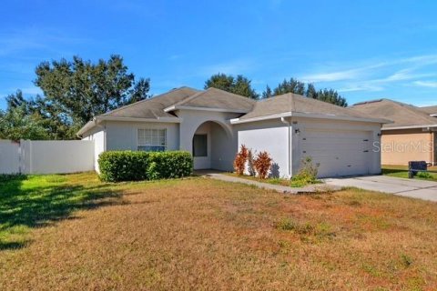 House in Plant City, Florida 4 bedrooms, 145.11 sq.m. № 2352465