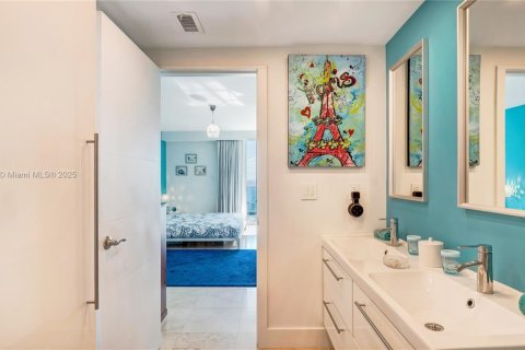 Купить кондоминиум в Санни-Айлс-Бич, Флорида 2 спальни, 126.07м2, № 1970266 - фото 17