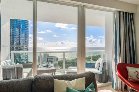 Купить кондоминиум в Санни-Айлс-Бич, Флорида 2 спальни, 126.07м2, № 1970266 - фото 4