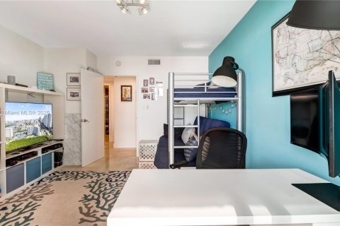 Купить кондоминиум в Санни-Айлс-Бич, Флорида 2 спальни, 126.07м2, № 1970266 - фото 22