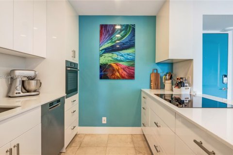 Купить кондоминиум в Санни-Айлс-Бич, Флорида 2 спальни, 126.07м2, № 1970266 - фото 9